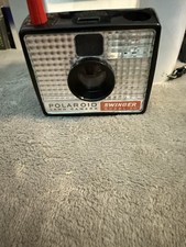Polaroid Land Camera Swinger Model 20. Vintage.  Good Shape