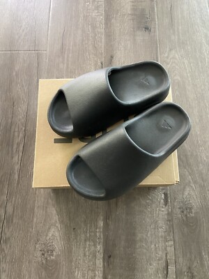 ⚡️NWT⚡️Yeezy Adidas YZY slides onyx size 5 Buy adidas Yeezy Slides  main image 3