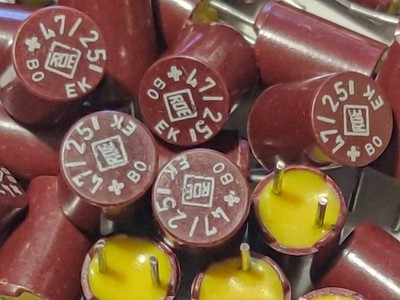 100x NOS 47uF/25V ROE EK Roederstein Bakelite Capacitors/Capacitors