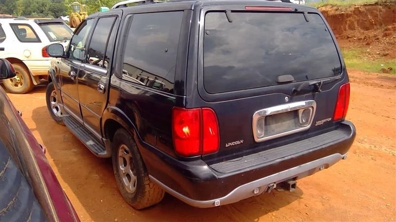 Eixo de transmissão traseiro 2WD 5.4L compatível com 00-02 Ford Expedition fabricante de equipamento original - Imagem 4 de 4