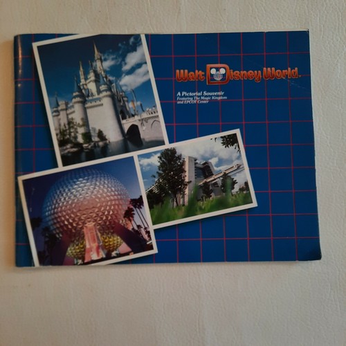 Vintage 1986 Walt Disney World Pictorial Souvenir Book of Magic Kingdom & EPCOT