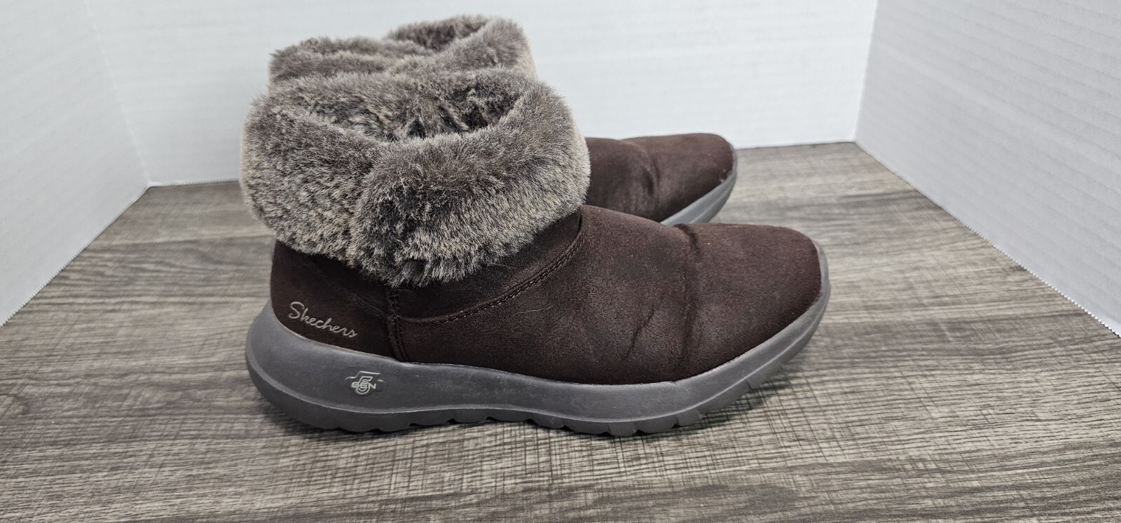 Skechers On The GO Sz Womens Joy Savvy Suede Ankle Boots Goga