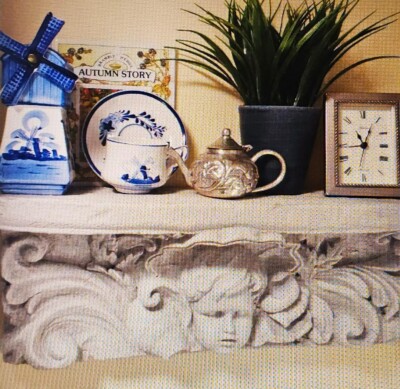DESIGN TOSCANO  ITALIAN STYLE 3-D CHERUB ANGEL WALL SHELF ANTIQUE STONE FINISH