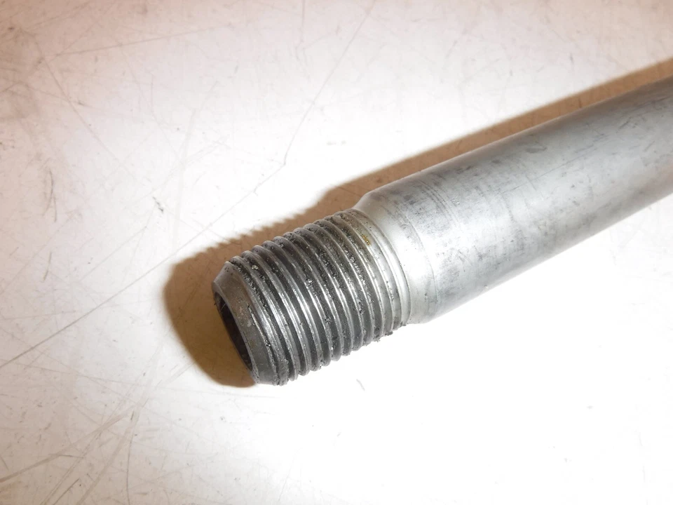 91-07 HONDA SHADOW VLX 600 VT600C LLANTA DELANTERA EJE PIVOTE PERNO CON ESPACIADOR Foto 2 de 4