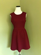 FOREVER 21 NWOT BURGUNDY SLEEVELESS DRESS SIZE SMALL