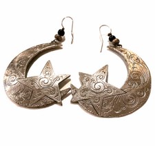 Silver-Tone Artsy Etched Moon  Star Metal Earrings Hook Dangle Whimsical 2.5  L