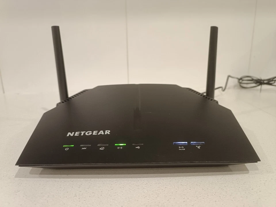 Netgear AC1200 Wi-Fi VDSL2/ADSL2+ D6220 Dual Band Gigabit Modem Router - image 2 of 4