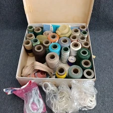 Vintage Coats & Clarks Sewing Threads Various Colors W/ Accessories 20+ Spools
