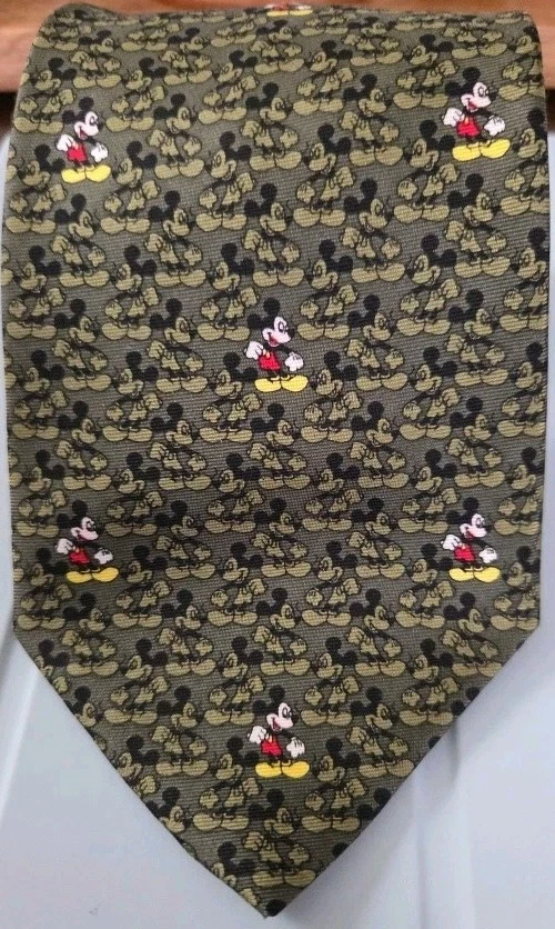 Corbata Disneyland París Mickey Mouse 100 % seda verde oliva Foto 3 de 4