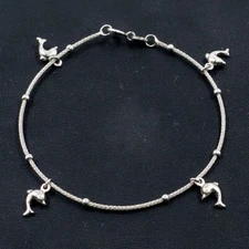 18k White Gold Round Dolphin Bangle