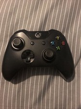 Broken Black Xbox One controller Stick Drift/For Parts 