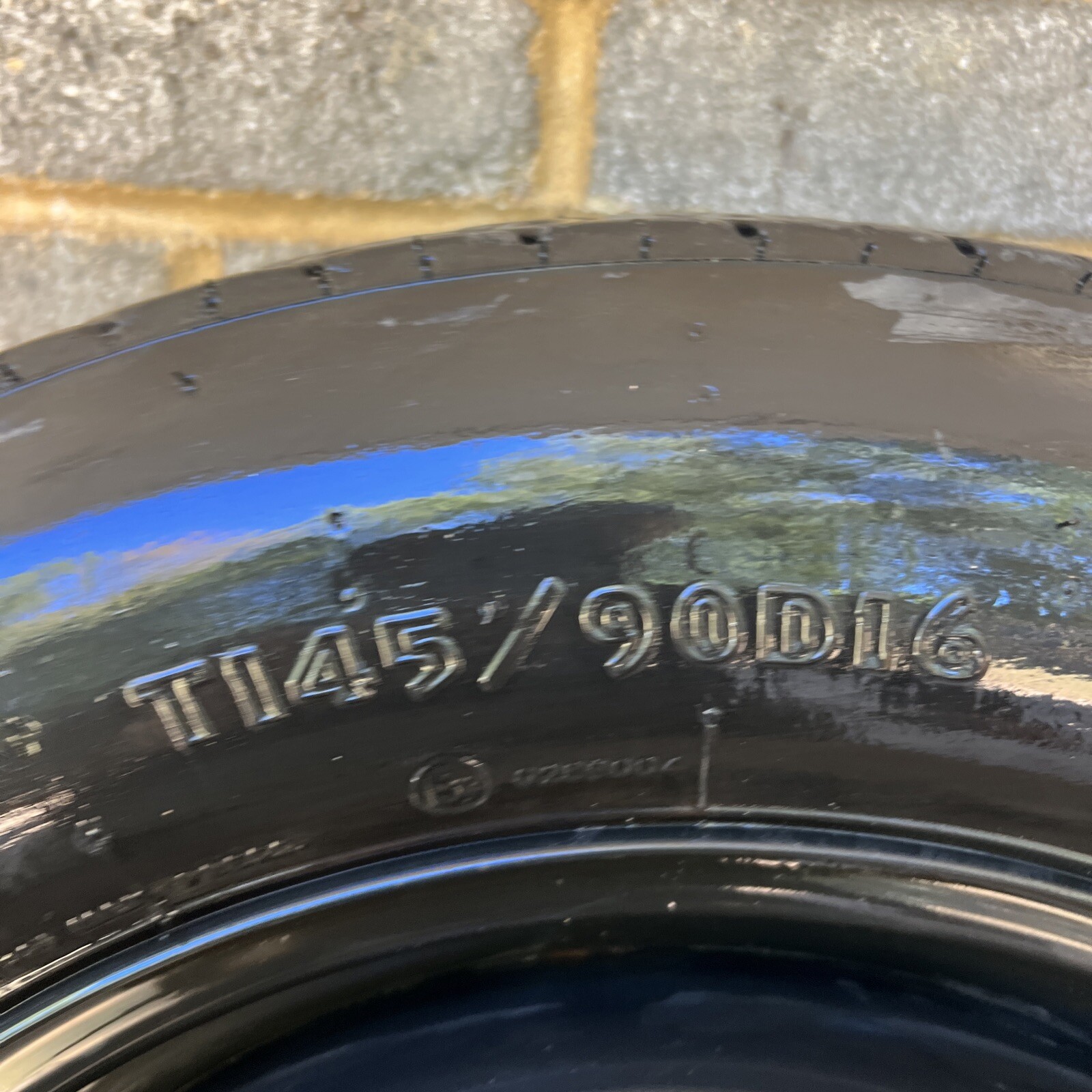 01 02 03 04 05 06 07 Dodge Grand Caravan Town & COUNTRY Spare Tire