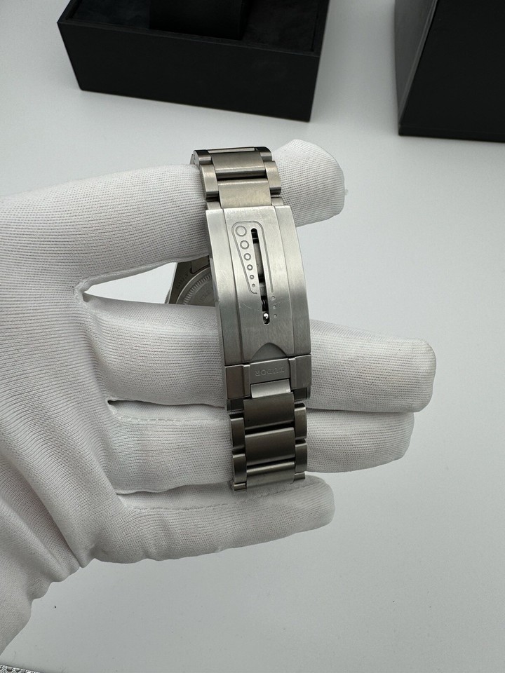 Tudor Pelagos 25600TN Mens Date Titanium Automatic Divers Watch Box