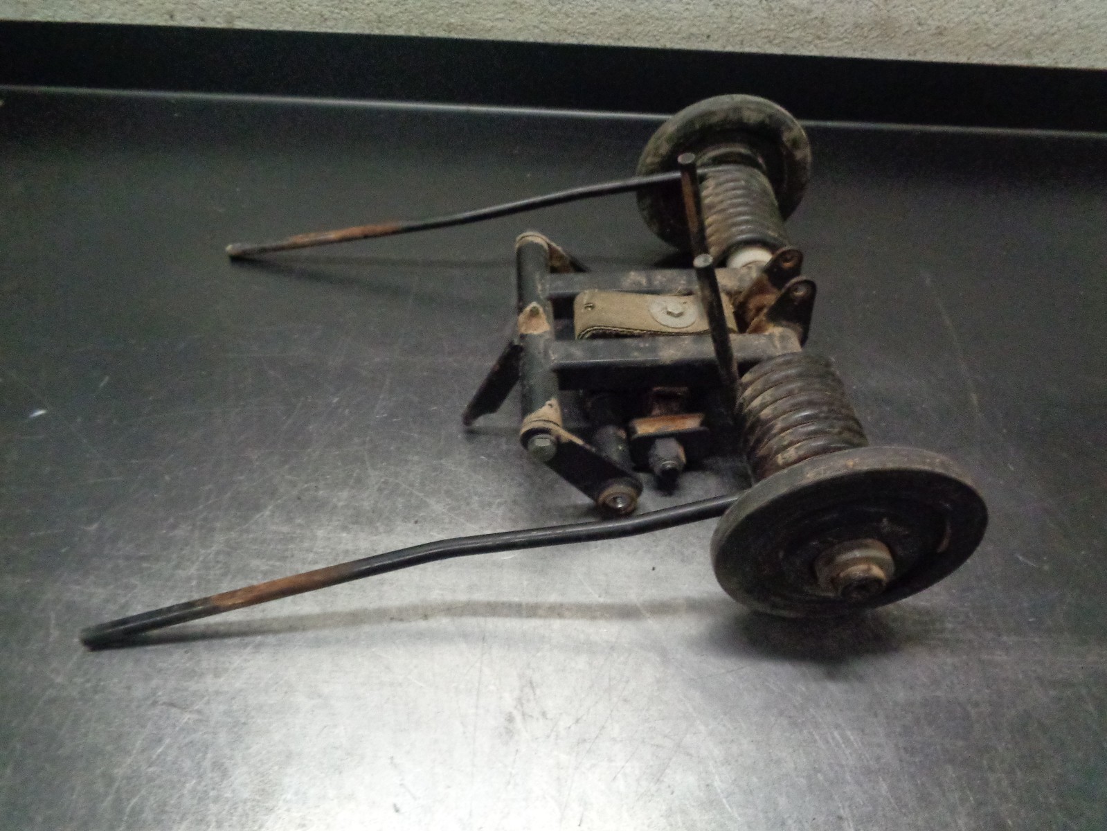 94 1994 '94 POLARIS 580 XLT SKS SNOWMOBILE SUSPENSION SPRINGS TORQUE