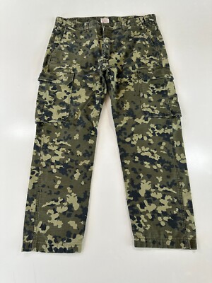Levi's Strauss 502 Taper Hybrid Cargo Pants Camo Green Men Size