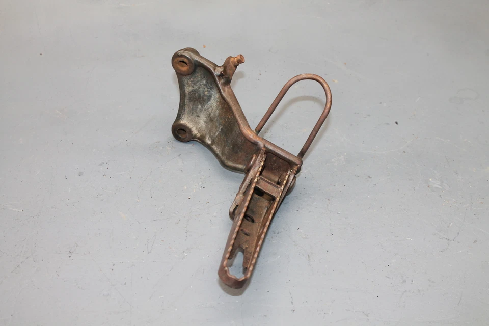 1987 SUZUKI QUADRUNNER 230 LEFT FOOT REST PEG STEP - Image 4 of 4