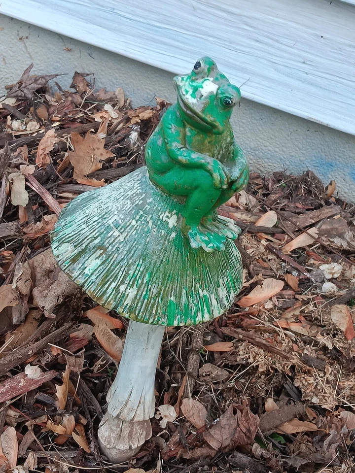 Ornamento de jardim vintage de cerâmica bobble em madeira cogumelo e haste 12" - Imagem 4 de 4