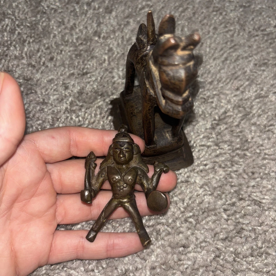 Antigua figura hindú jainista de bronce de Khandoba "Caballo y jinete" Foto 3 de 4