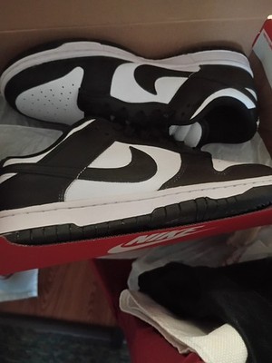 Nike Dunk Low Low Top Leather Colorblock Black/White Lace-Up Sneakers NIB