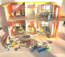 Playmobil Furnished Children's Hospital Set (6657) Not Complete