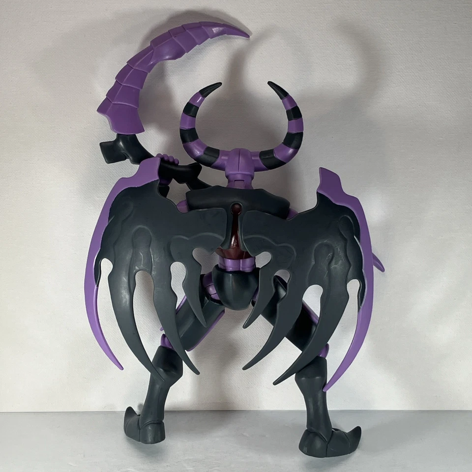 Boneco de ação Bakugan Deluxe Monster Battle Brawlers Reaper 9” com foice 2008 - Imagem 4 de 4