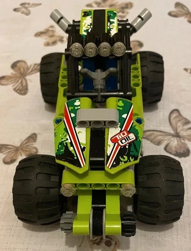 LEGO Technic 42027 Desert Racer, photo 2 of 5
