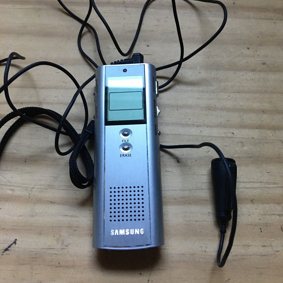 Samsung SVR-S820 digital recorder w/ Mic Missing Battery Cover