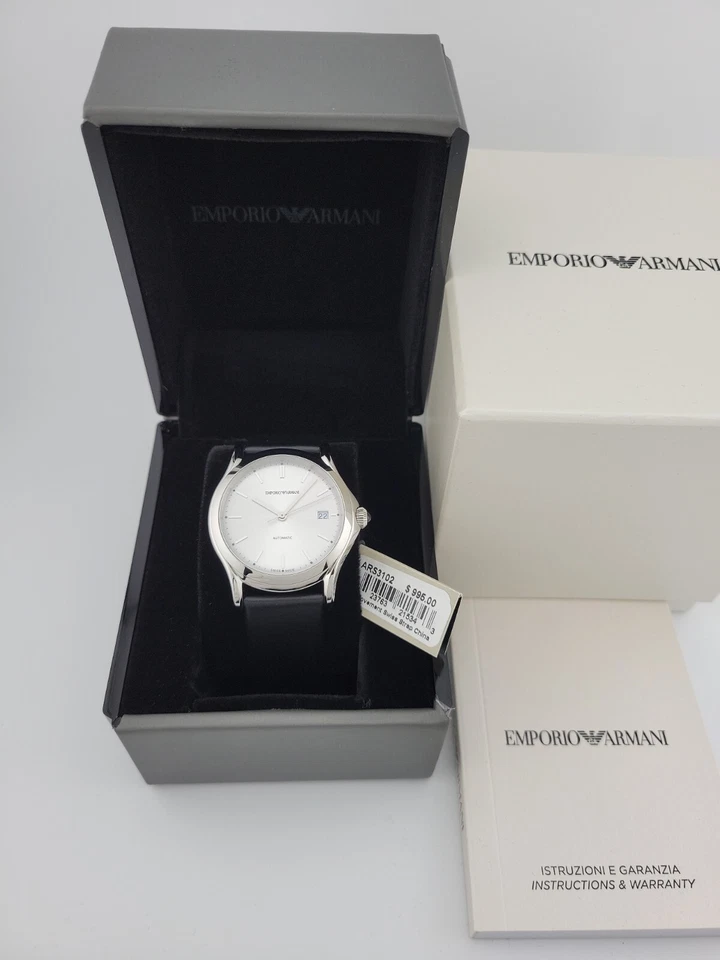 Precio de venta sugerido por el fabricante $995 | Reloj de cuero clásico con esfera plateada Emporio Armani para hombre - ARS3102 Foto 2 de 4