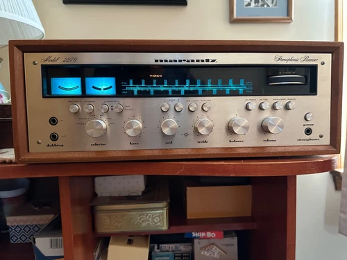 VINTAGE MARANTZ SERIAL NO. 4507 MODEL 2270 AM/FM STEREOPHONIC RECEIVER
