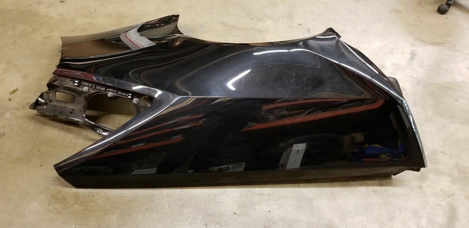 LAMBORGHINI HURACAN PASSENGER RIGHT SIDE QUARTER PANEL OEM 4T8809602E DAMAGED 