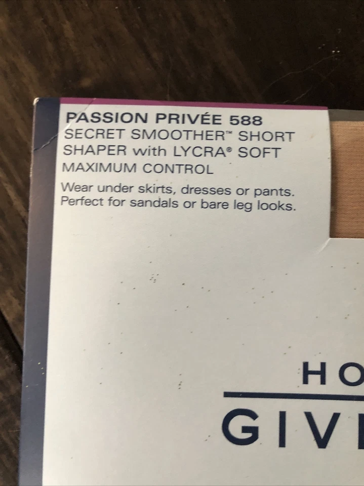 Meia-calça Givenchy Secret modeladora mais suave renda tamanho A Passion Privee bege - Imagem 3 de 4