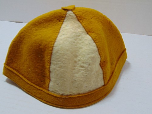 Lowe and Campbell Athletic Goods - Yellow/White Felt Beanie Vtg 1950's GA Tech - Picture 2 of 8