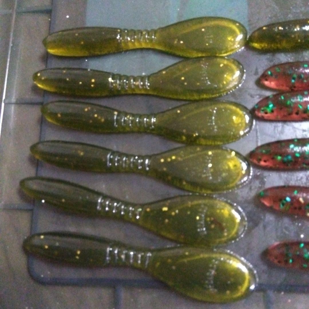 Megabass Deep Cup Beaver Lures Set of 12 Soft Baits Fishing Accessories - Image 2