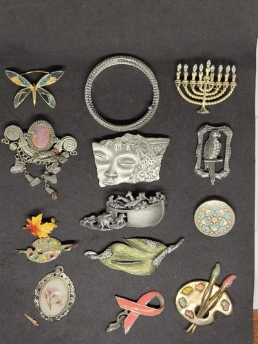 Vintage Costume Golden Brooch JJ ALC Gerry & Unsigned Pin Jewelry Lot