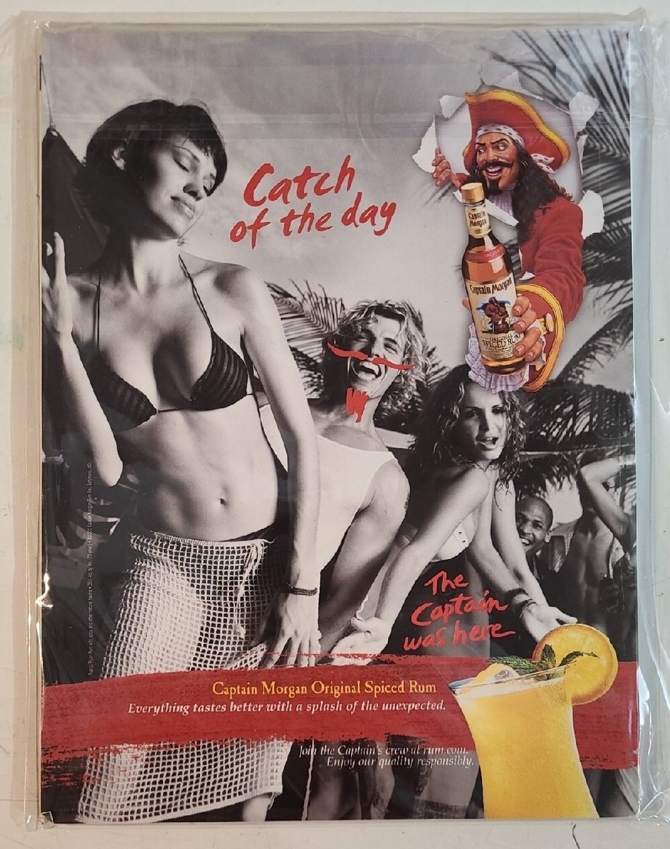 July 2003 PLAYBOY Magazine w/ LISA MARIE PRESLEY & NIKKI ZIERING