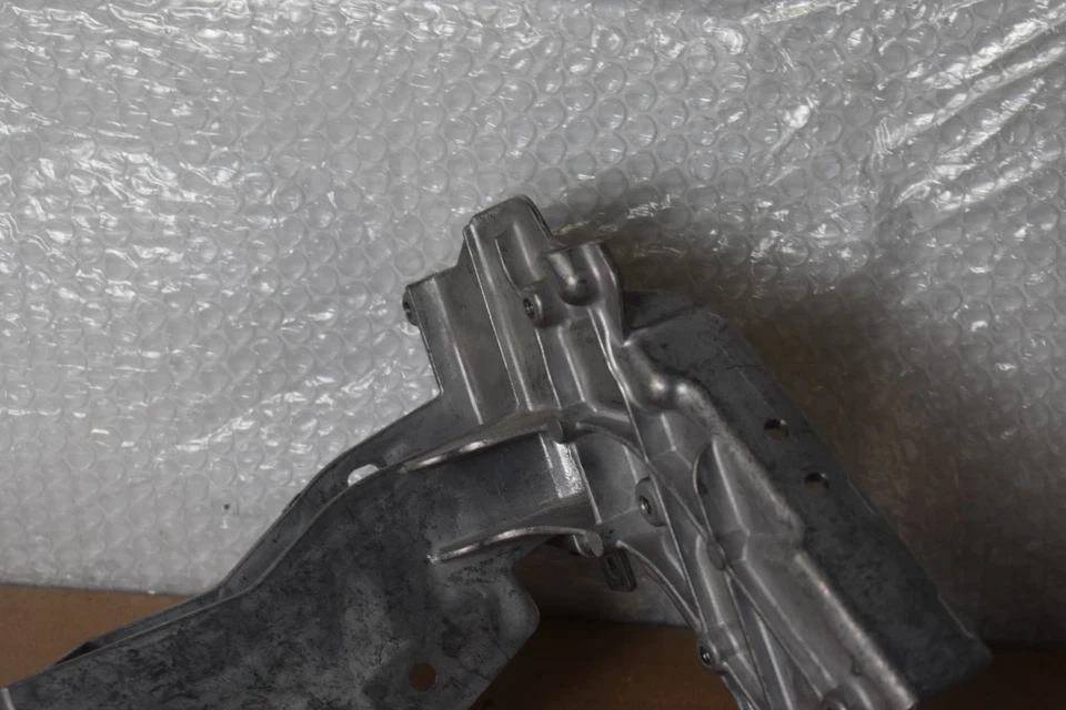 MERCEDES BENZ E400 4MATIC CONSOLA TRASERA IZQUIERDA 2015-2018 OEM A 253 621 06 00 Foto 3 de 4