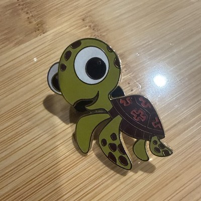 Disney Finding Nemo Turtle Squirt Pin