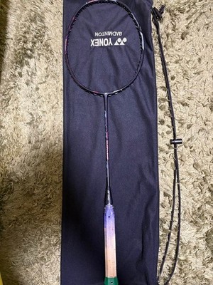YONEX DUORA 8XP Badmintonschläger
