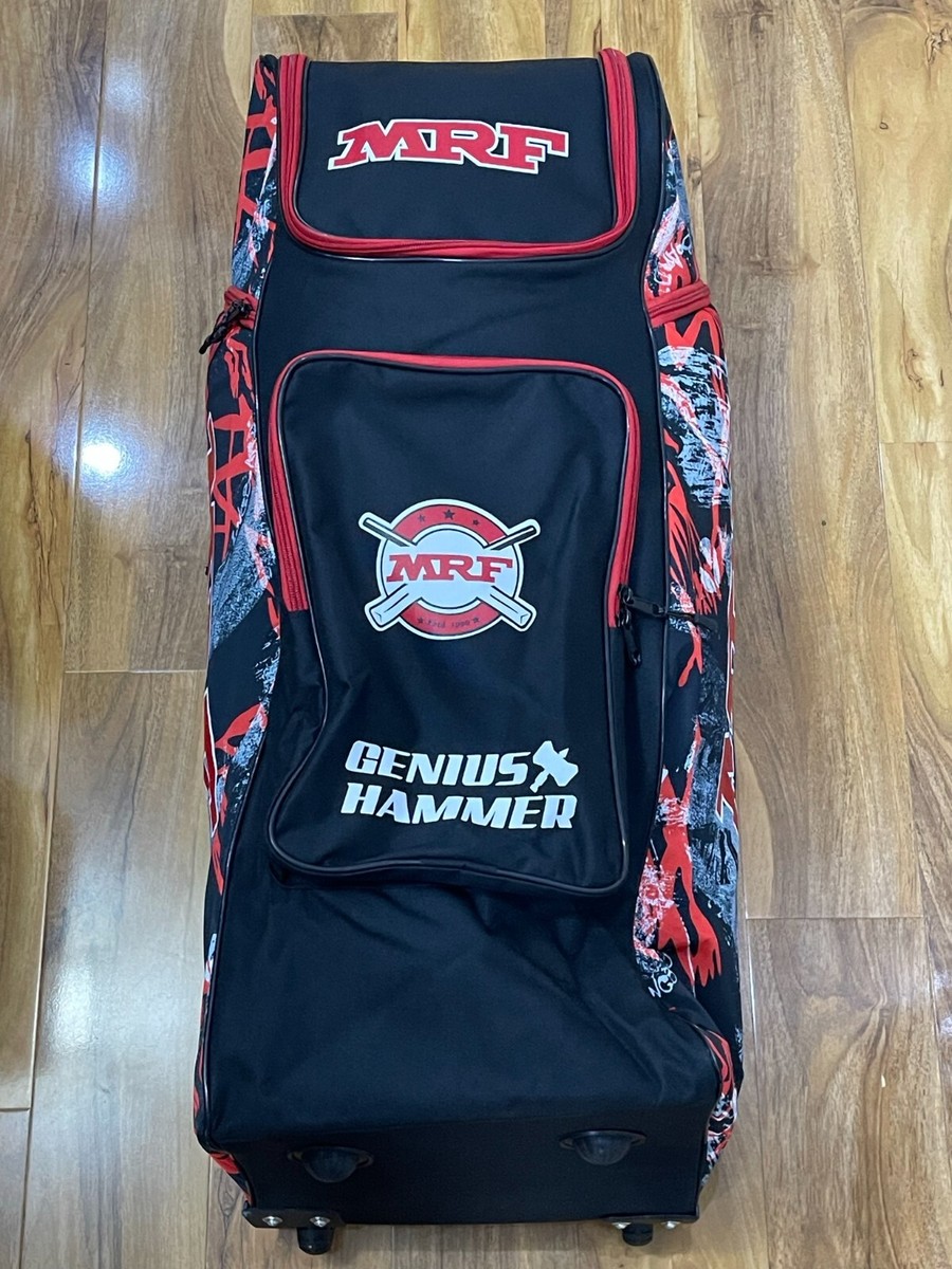 MRF Genius Hammer Duffle Kit Bag with Wheels SIZE Mens BLACK