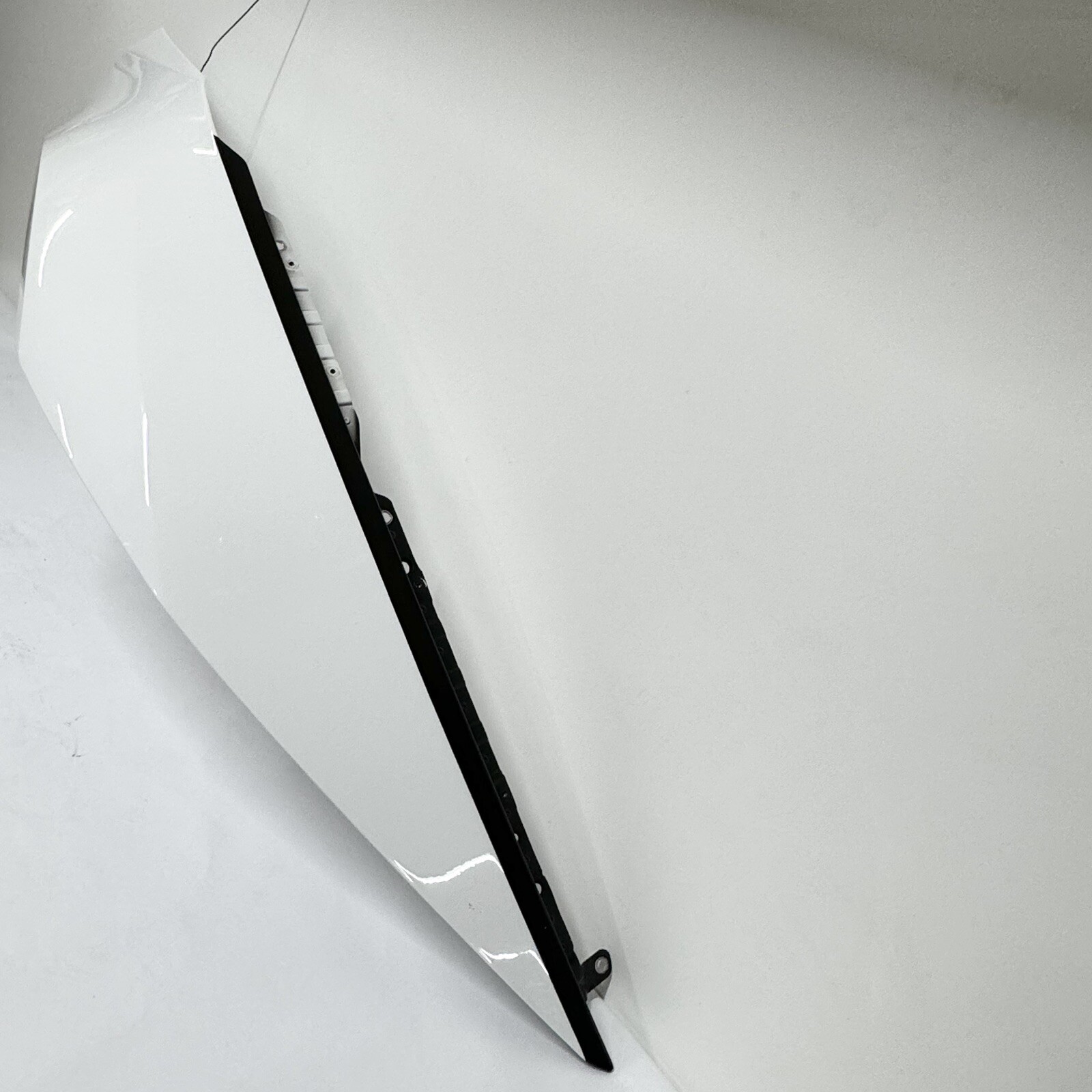 Lamborghini Huracan, RH, Right, Fender, Used, P/N 4T0821022D WHITE