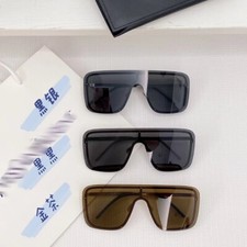 Yang Shulin's large-framed black super glasses wind mirror one-piece connected