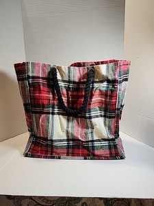 Aspen brand six bottle holder tote gift bag reusable in tartan white plaid