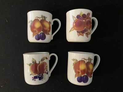 Set of 4 Royal Worcester Evesham Tea Coffee Mugs Gold Trim Porcelain Vintage 4''