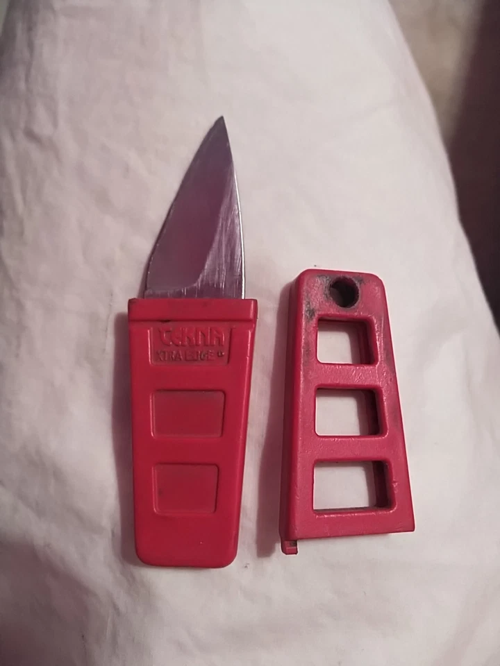 Cuchillo de supervivencia vintage Tekna Xtra Edge pequeño hoja fija llavero o collar Foto 3 de 4