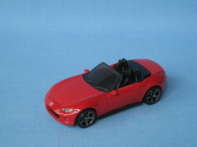 Matchbox Mazda MX-5 Miata rot Spielzeug Modellauto 70mm lang japanischer Sportwagen 2015 n