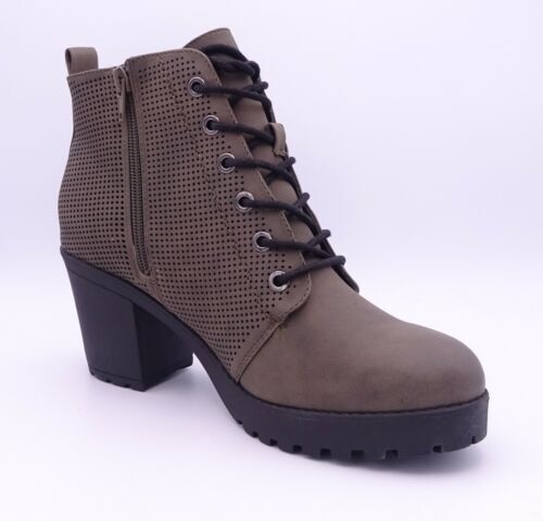 New Call It Spring Draun Suede Chelsea Boots US8 ankle  display picture 1