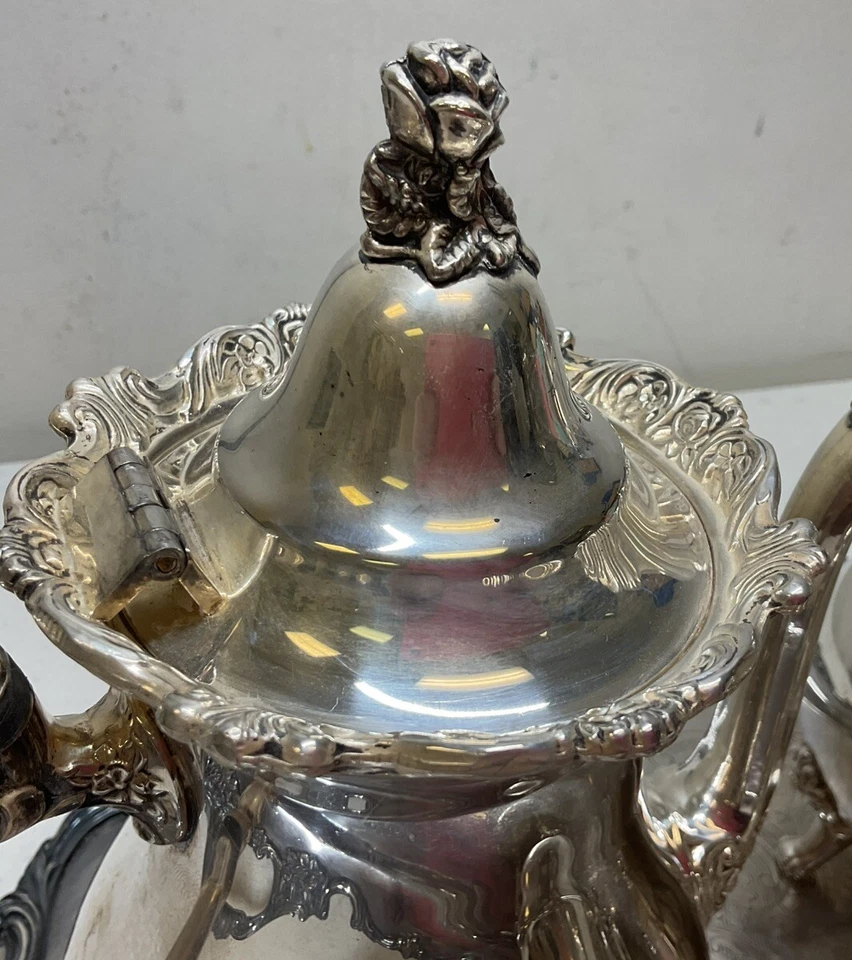 Juego de bandeja, café, té, azúcar y crema enchapada en plata Wallace Royal Rose Foto 2 de 4