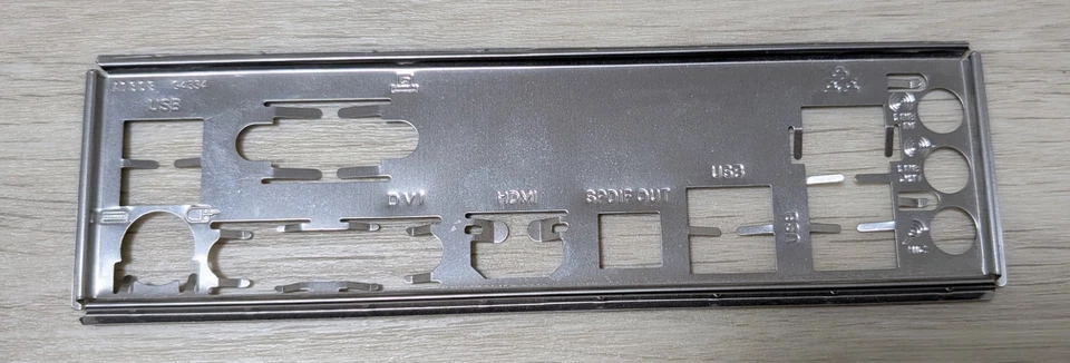 Gigabyte GA-F2A75M-D3H - FM 2 - AMD A10-5800 - 8GB G.SKill Ares F3-1866C9D-8GAB - Bild 2 von 4