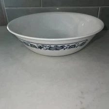 Corelle Corning 8 1/2" Old Town Blue Onion Vegetable Serving Bowl