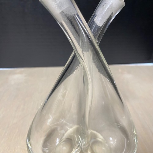 VIntage Clear Glass Oil Vineter Hugging Cruets With Stoppers • Pretty! - Picture 3 of 14